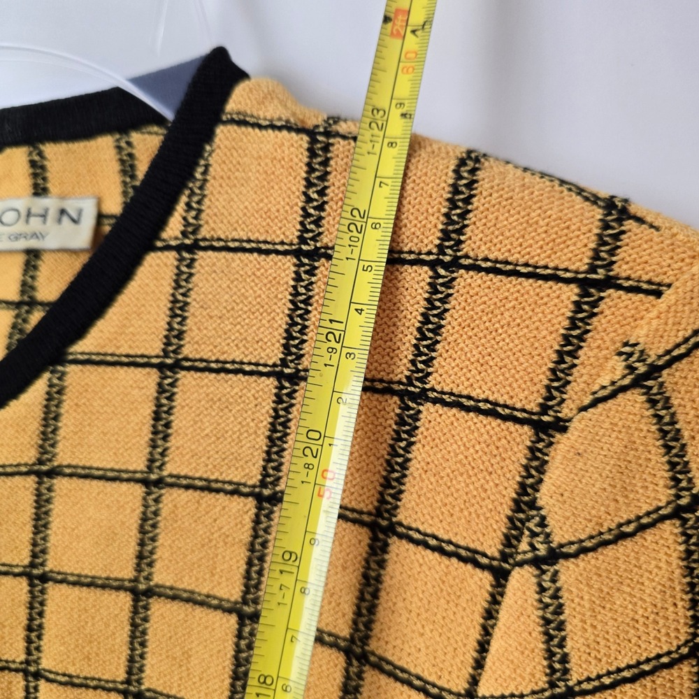 St. John by Marie Gray Vintage Santana Knit Yellow Black Plaid Jacket Sz 6 FLAWS - Picture 8 of 9